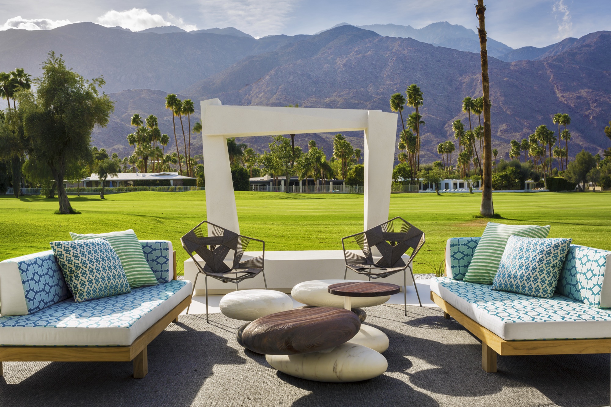 Palm Springs outdoor living space designed by Gino Castaño